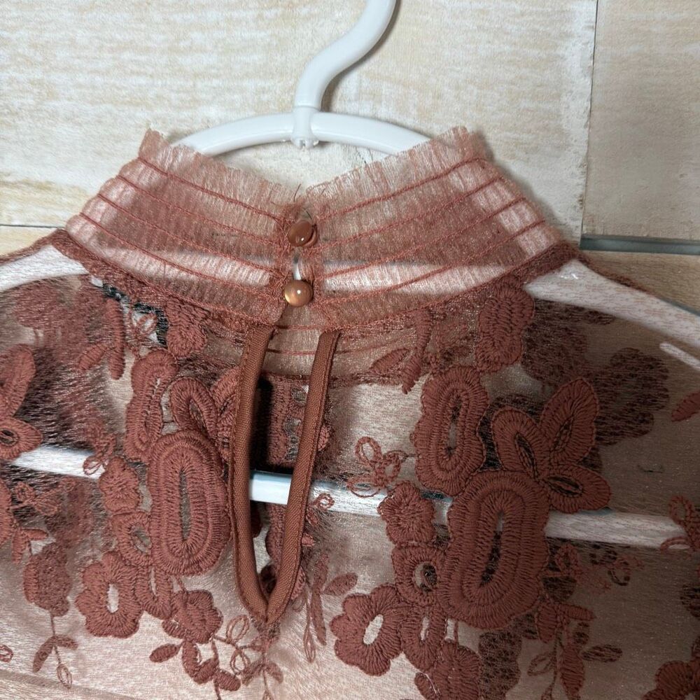Haute Monde Sheer Brown Embroidered Puff Sleeve Mock Neck Top Size Medium - Picture 7 of 8